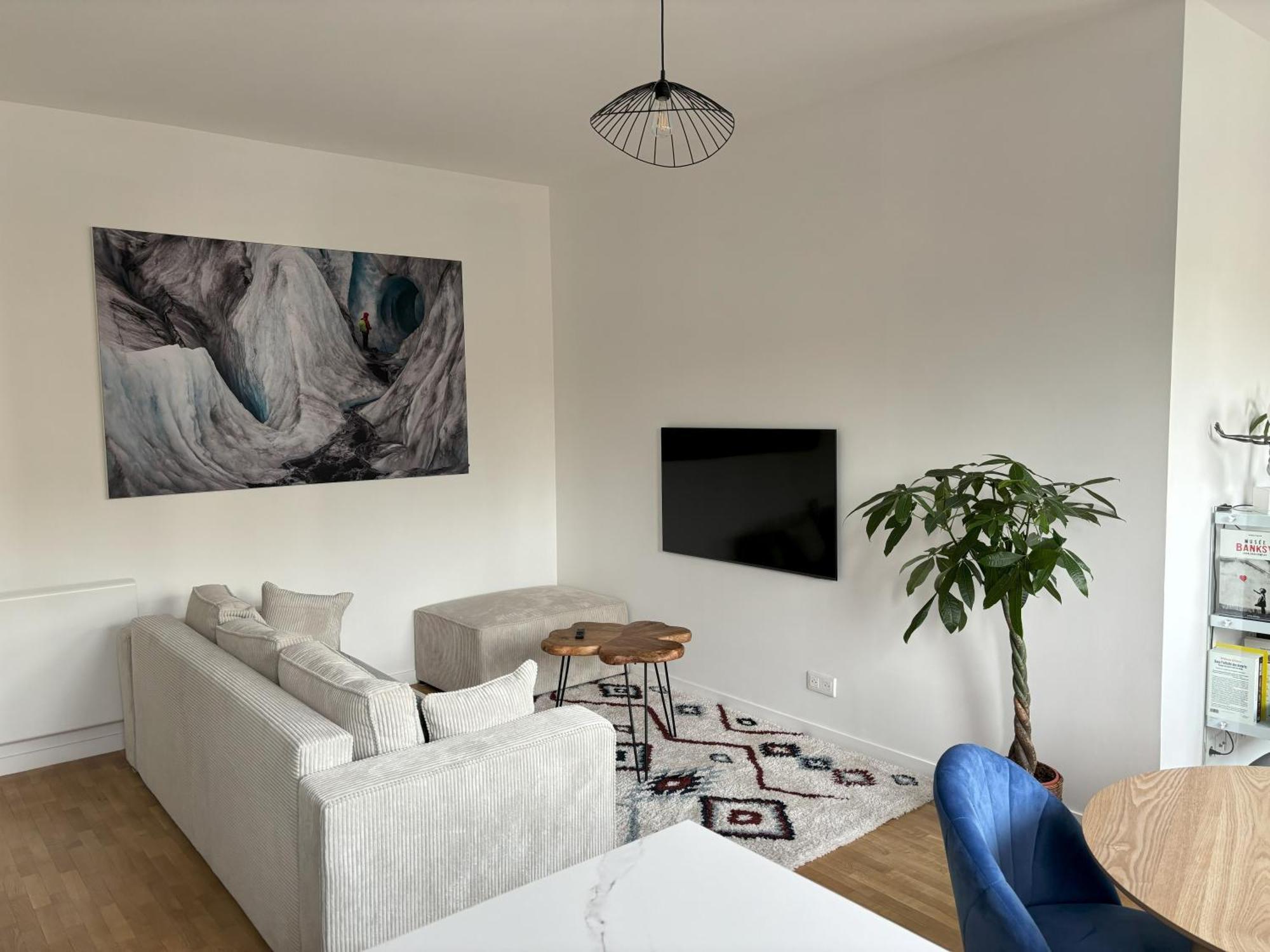 Апартаменты Le Boudoir - 2 Pieces Et Parking Ле-Плесси-Робинсон Экстерьер фото